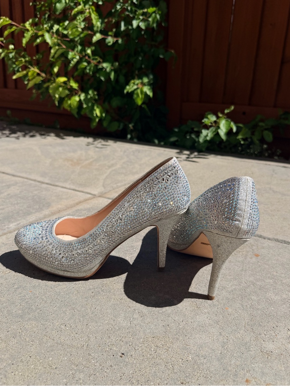 De Blossom Silver Sparkly Rhinestone Pumps Platform Heel Size 10